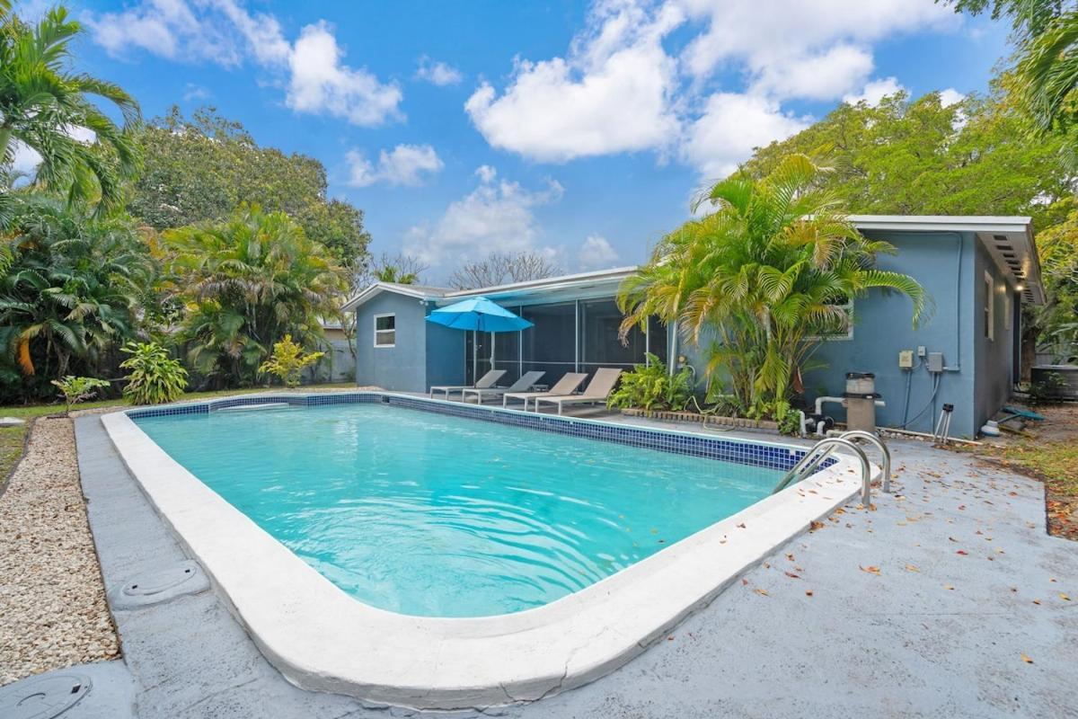 Tropical House 3 Bedrooms With Pool Oakland Park Hébergement de vacances *