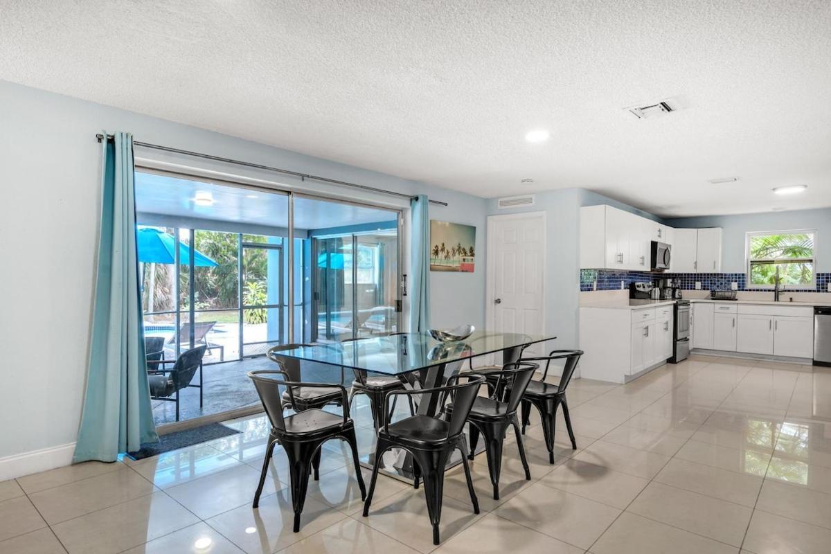 Tropical House 3 Bedrooms With Pool Oakland Park Hébergement de vacances *