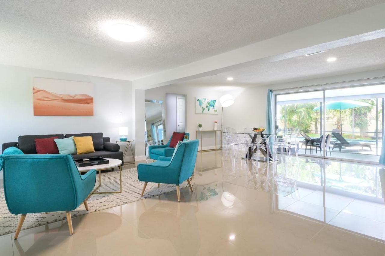 Tropical House 3 Bedrooms With Pool Oakland Park Hébergement de vacances *